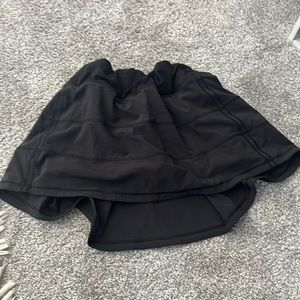 Lululemon Pace Rival Reg-rise skirt 12’ inch size 4 Black